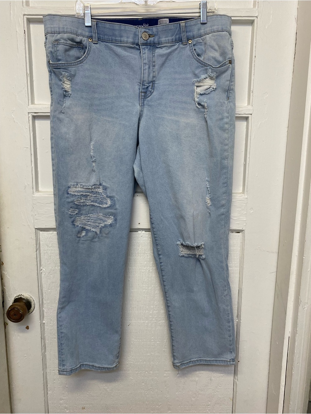 Terra & Sky Women's Distressed Light Wash Cropped Slim Boyfriend Jeans size 16W